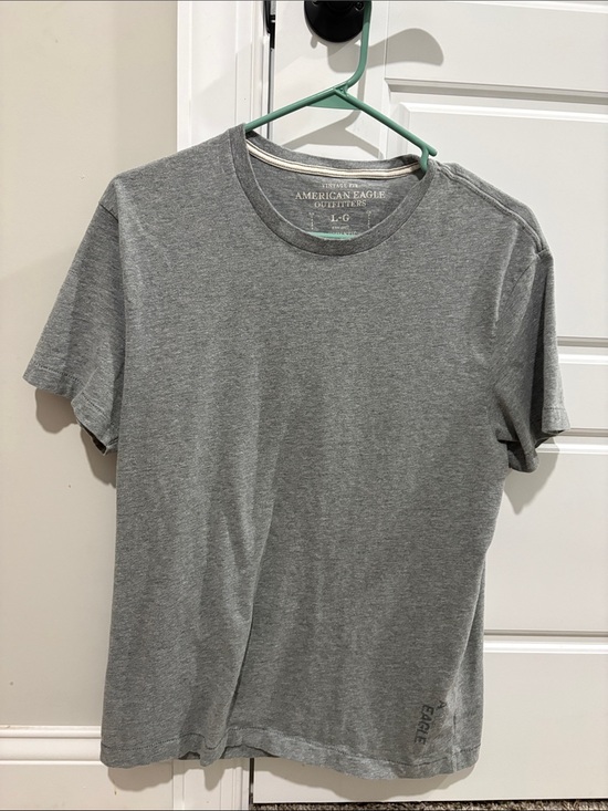 American Eagle Outfitters Other - American Eagle Outfitters Gray Short-Sleeve Crew T-Shirt